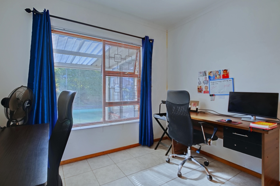 3 Bedroom Property for Sale in Sherwood Eastern Cape